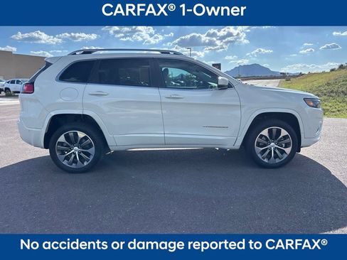 Used 2019 Jeep Cherokee Overland w/ Technology Group AWD/4WD image 4