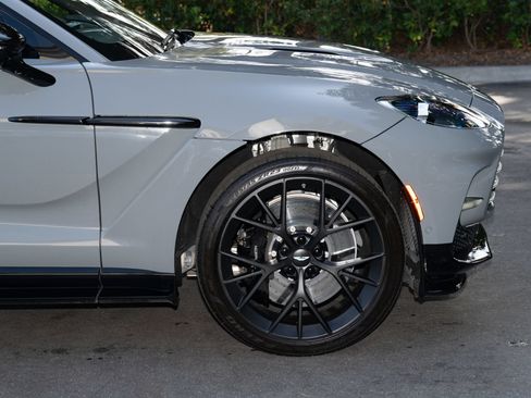 Used 2025 Aston Martin DBX 707 AWD/4WD image 23