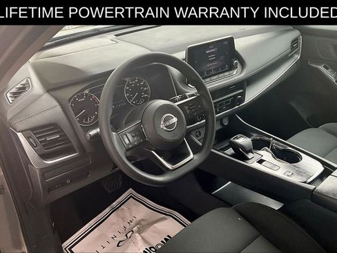 Used 2024 Nissan Rogue S FWD image 14