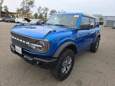 Certified 2025 Ford Bronco Badlands image 2
