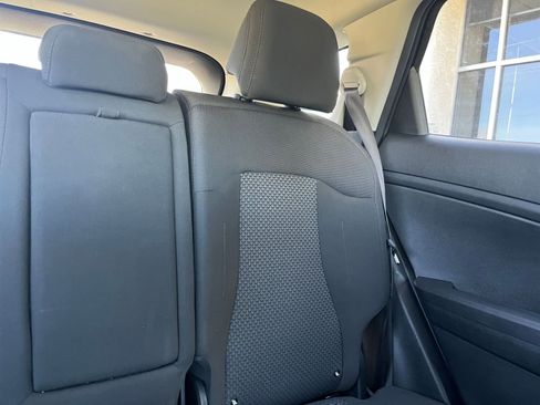 Used 2025 Kia Sportage LX image 36