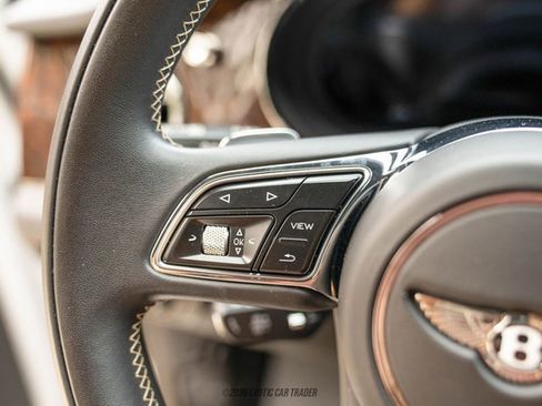 Used 2022 Bentley Bentayga Speed image 58
