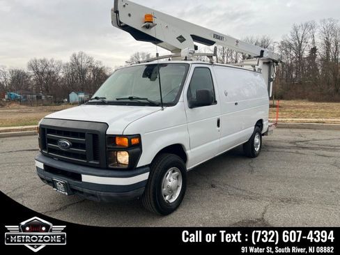 Used 2011 Ford E-350 and Econoline 350 Super Duty w/ PWR Group image 12