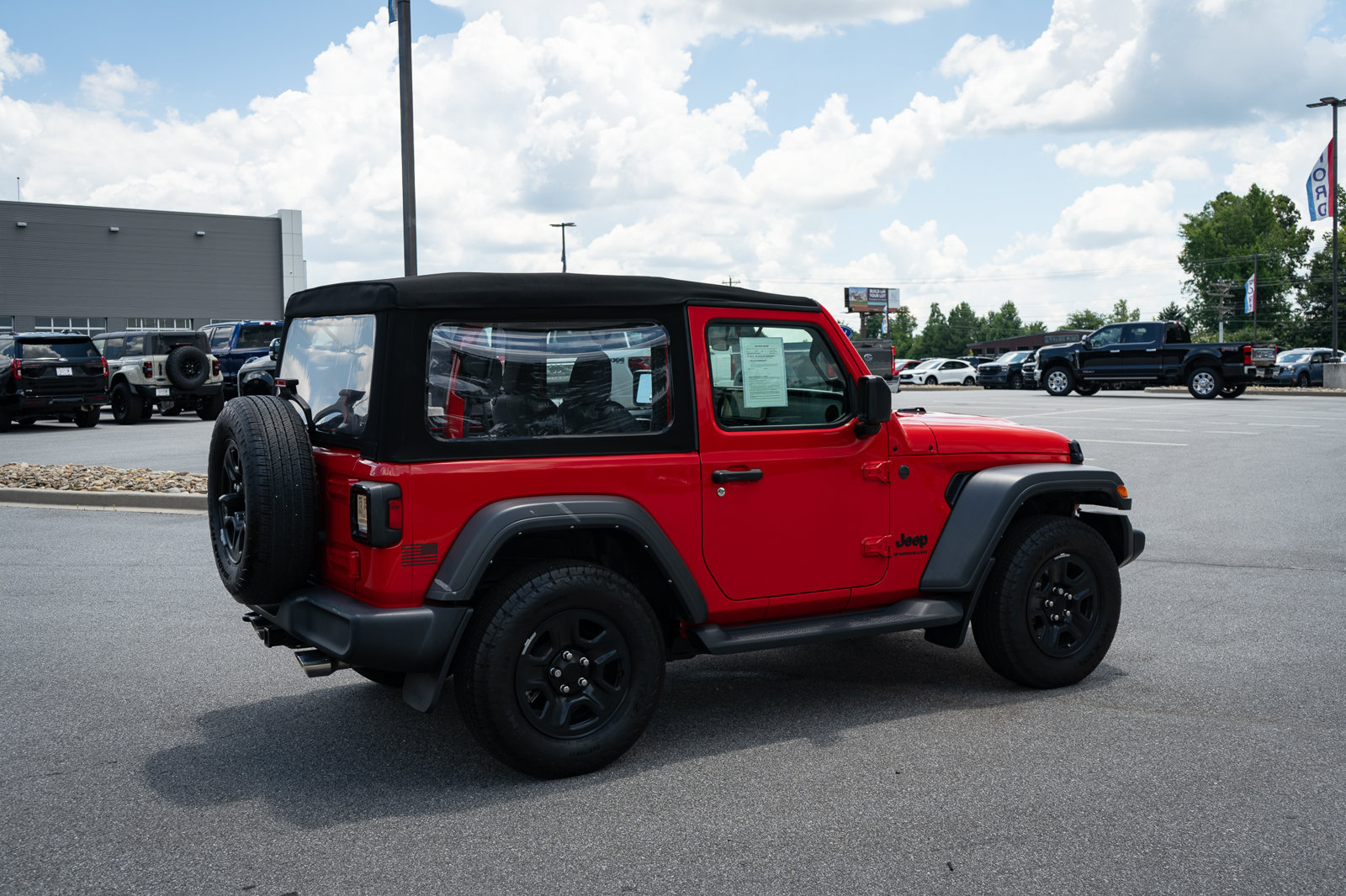 Used 2024 Jeep Wrangler Sport AWD/4WD image 10
