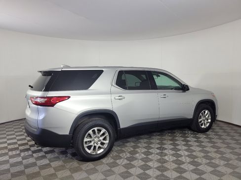 Used 2020 Chevrolet Traverse LS FWD image 10