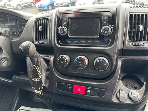 Used 2018 RAM ProMaster 2500 image 27