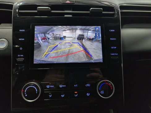 Used 2022 Hyundai Tucson SEL w/ Cargo Package image 17