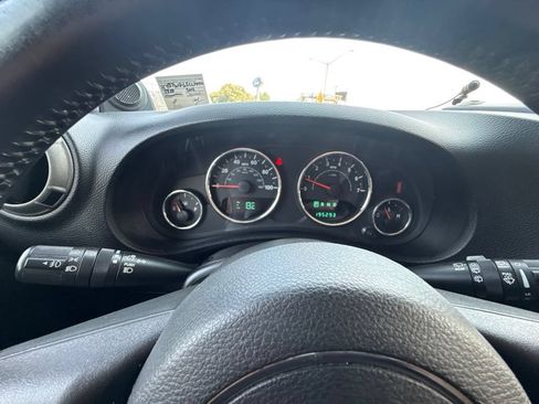 Used 2012 Jeep Wrangler Unlimited Sport AWD/4WD image 19