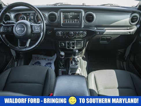 Used 2022 Jeep Gladiator Willys image 25