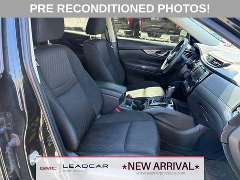 Used 2020 Nissan Rogue SV AWD/4WD image 11