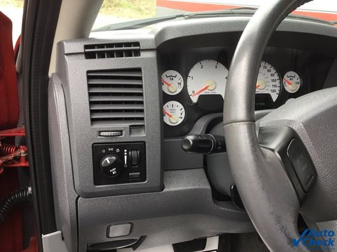 Used 2006 Dodge Ram 2500 Truck SLT image 33