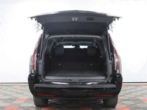 Used 2018 Cadillac Escalade ESV Luxury AWD/4WD image 6