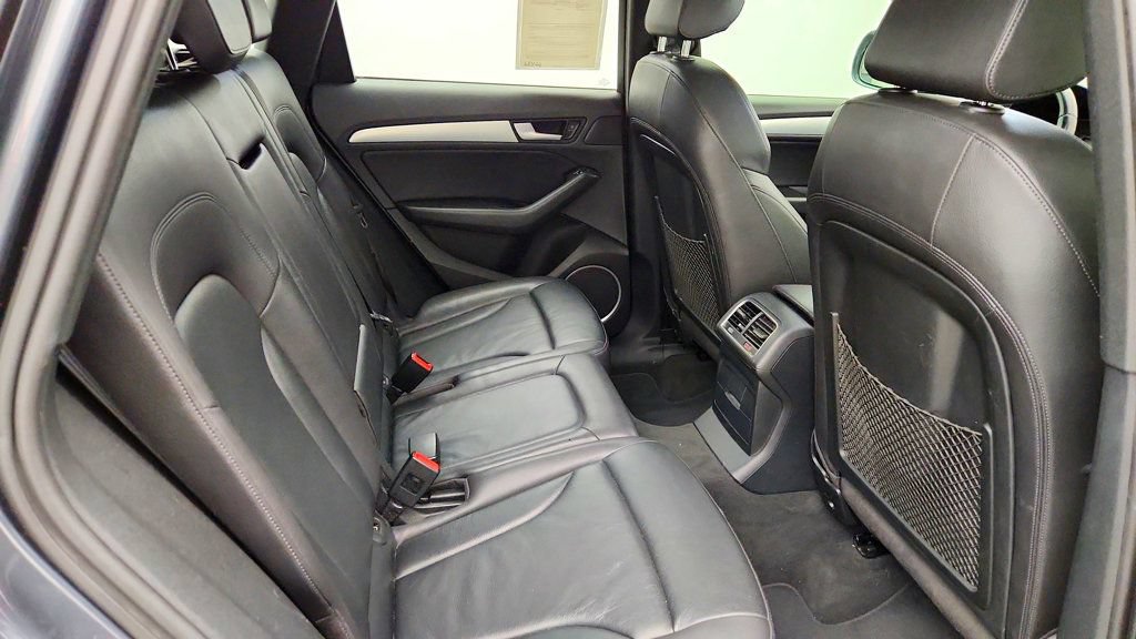 Used 2017 Audi Q5 2.0T Premium Plus w/ Technology Package AWD/4WD image 24