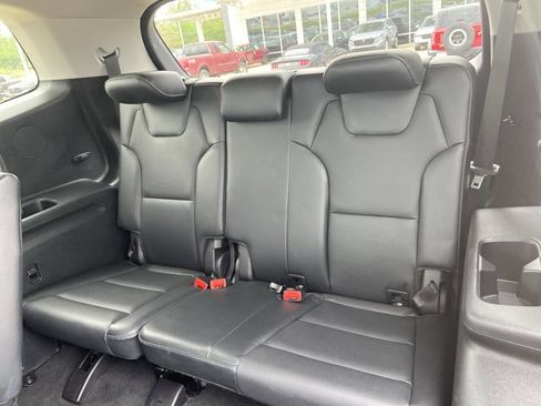 Used 2025 Kia Telluride S FWD image 32