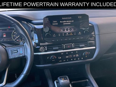 Used 2023 Nissan Pathfinder SL image 8