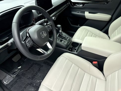 Used 2026 Honda CR-V EX-L image 10