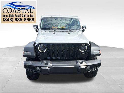 Used 2023 Jeep Wrangler Sport AWD/4WD image 2