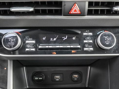 Used 2023 Hyundai Sonata SEL w/ Preferred Accessory Package image 24