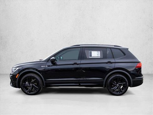 Used 2024 Volkswagen Tiguan SE R-Line image 8