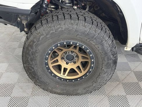 Used 2019 Toyota 4Runner TRD Off-Road Premium AWD/4WD image 8