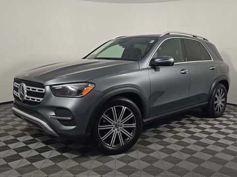 Certified 2025 Mercedes-Benz GLE 450e 4MATIC w/ Driver Assistance Package image 1