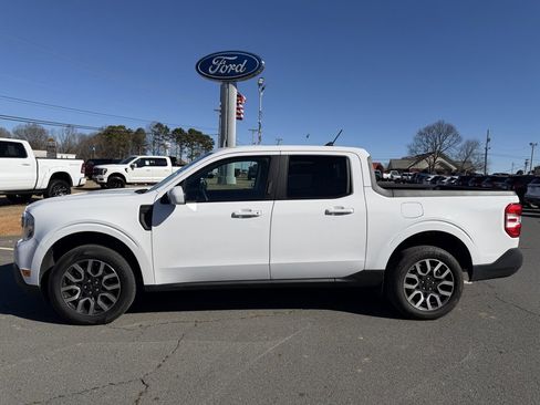 Used 2022 Ford Maverick Lariat w/ Lariat Luxury Package image 7