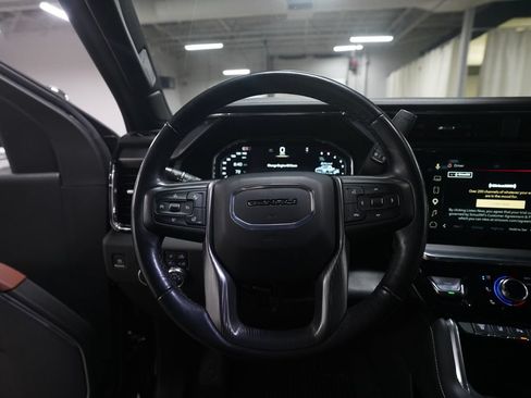 Used 2025 GMC Sierra 2500 Denali Ultimate w/ Max Trailering Package AWD/4WD image 4