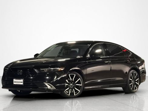 Used 2024 Honda Accord Touring image 1