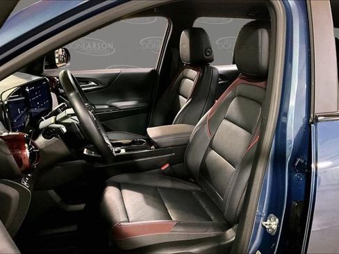Certified 2025 Chevrolet Equinox RS FWD image 13