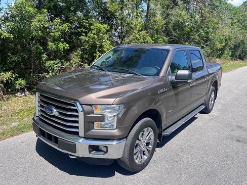 Used 2015 Ford F150 XLT w/ Equipment Group 302A Luxury AWD/4WD image 2