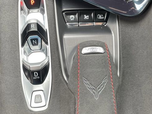 Used 2024 Chevrolet Corvette Stingray Premium Cpe w/ Z51 Performance Package image 20