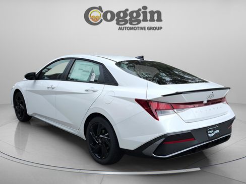 New 2026 Hyundai Elantra Sport image 3