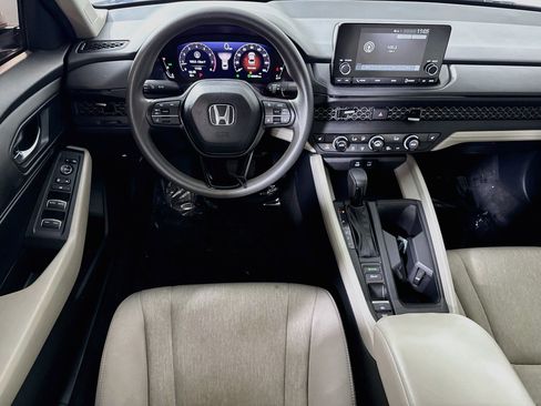 Used 2024 Honda Accord EX image 17