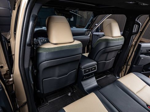 Used 2024 Lexus GX 550 AWD/4WD image 35