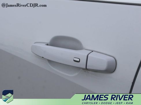 Used 2024 Chevrolet Malibu LT FWD image 19