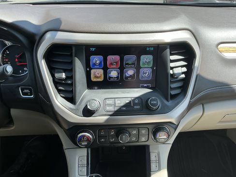 Used 2019 GMC Acadia Denali w/ Technology Package AWD/4WD image 21