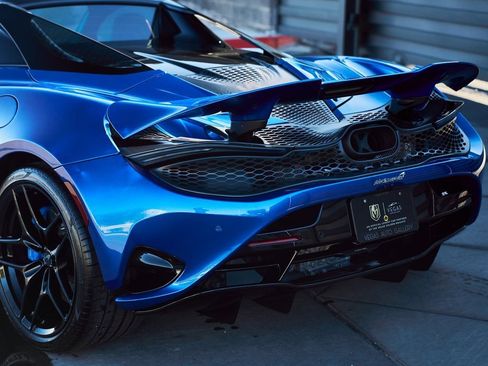 Used 2026 McLaren 750S image 11