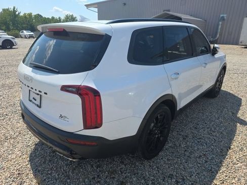 Certified 2022 Kia Telluride SX w/ SX Prestige Package AWD/4WD image 6