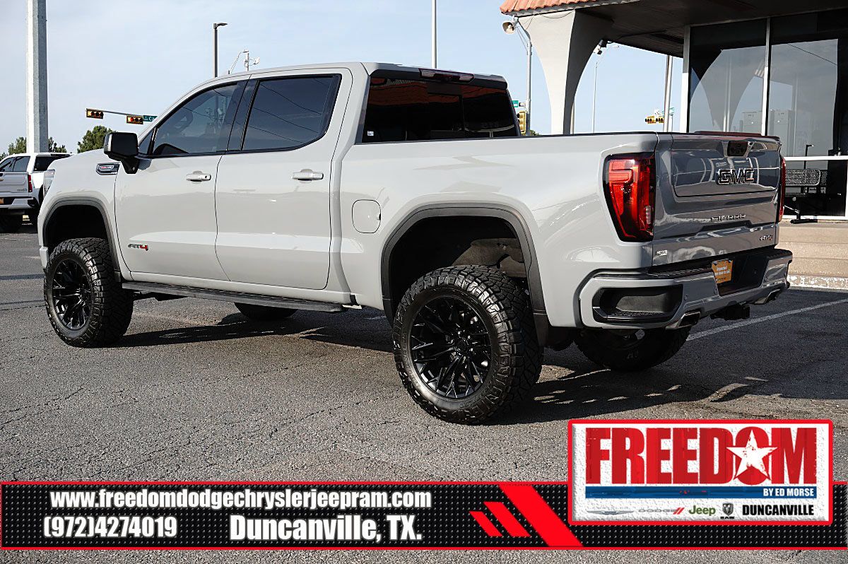 Used 2024 GMC Sierra 1500 AT4 w/ Technology Package AWD/4WD image 3