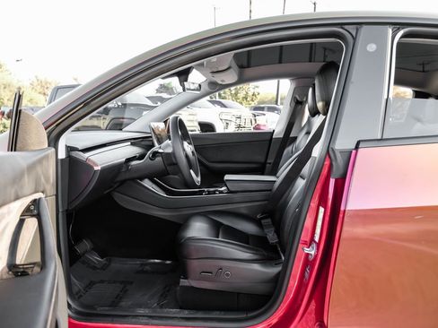 Used 2021 Tesla Model Y 2WD image 34