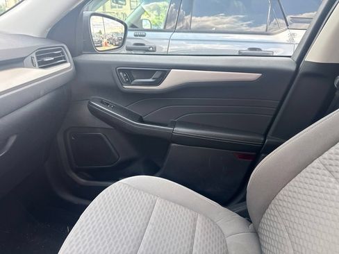 Used 2022 Ford Escape SE w/ Cold Weather Package AWD/4WD image 14