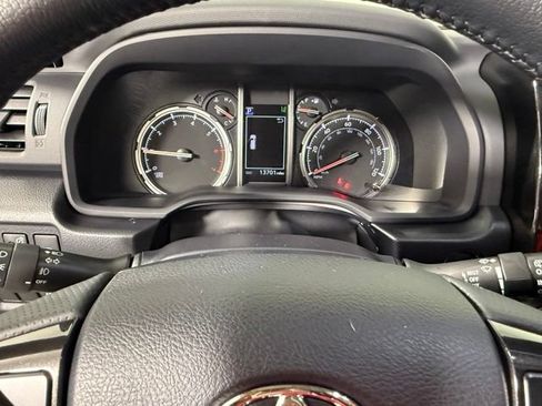 Used 2024 Toyota 4Runner TRD Off-Road Premium w/ Moonroof Package AWD/4WD image 20