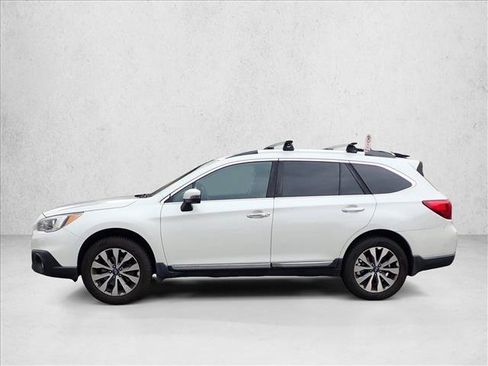 Used 2017 Subaru Outback 2.5i Touring w/ Popular Package #5A AWD/4WD image 2