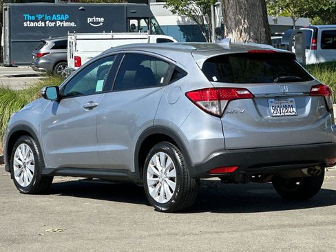 Used 2022 Honda HR-V EX image 6