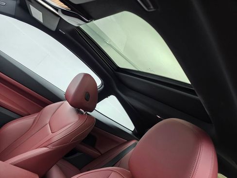 Used 2022 BMW M440i Coupe image 12