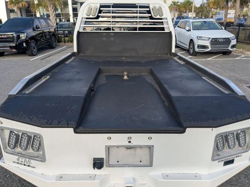 Used 2024 Ford F350 Lariat image 13