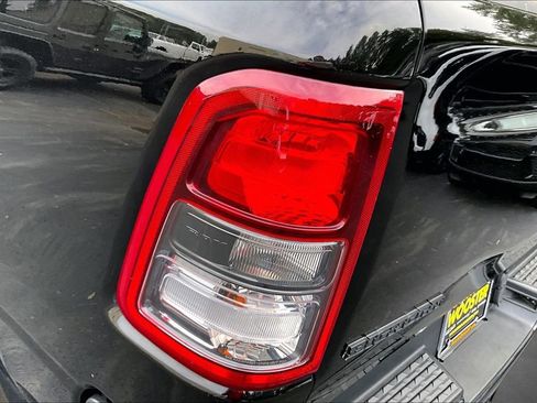 Used 2020 RAM 1500 Big Horn AWD/4WD image 23