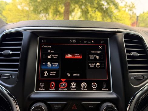 Used 2015 Jeep Grand Cherokee SRT w/ Trailer Tow Group IV AWD/4WD image 16