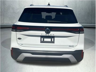 New 2026 Volkswagen Tiguan SE
