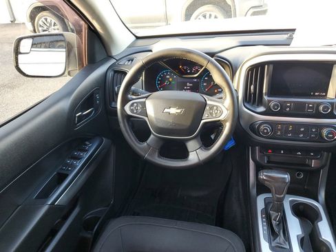 Used 2020 Chevrolet Colorado LT RWD image 13